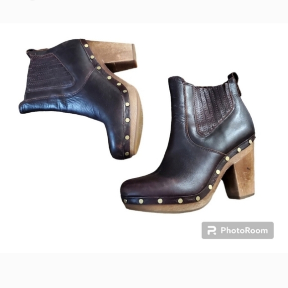 UGG Leather Chocolate Brown Chunky High Platform Boot 9 - Picture 2 of 11